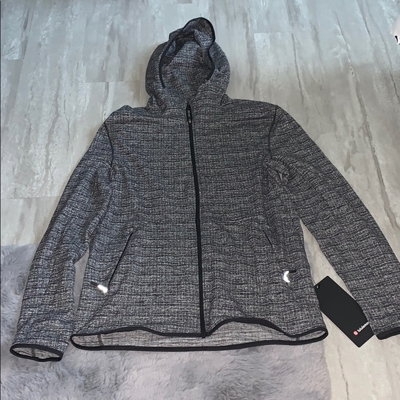 Lululemon Jacket - Picture 2 of 4